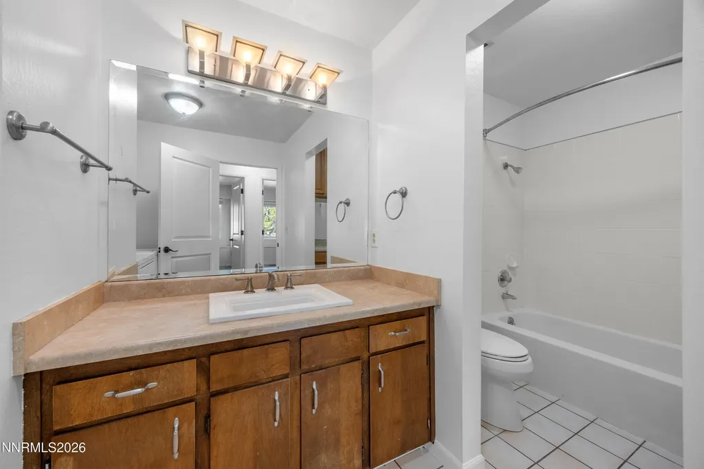 904 Saratoga Carson City NV 89703