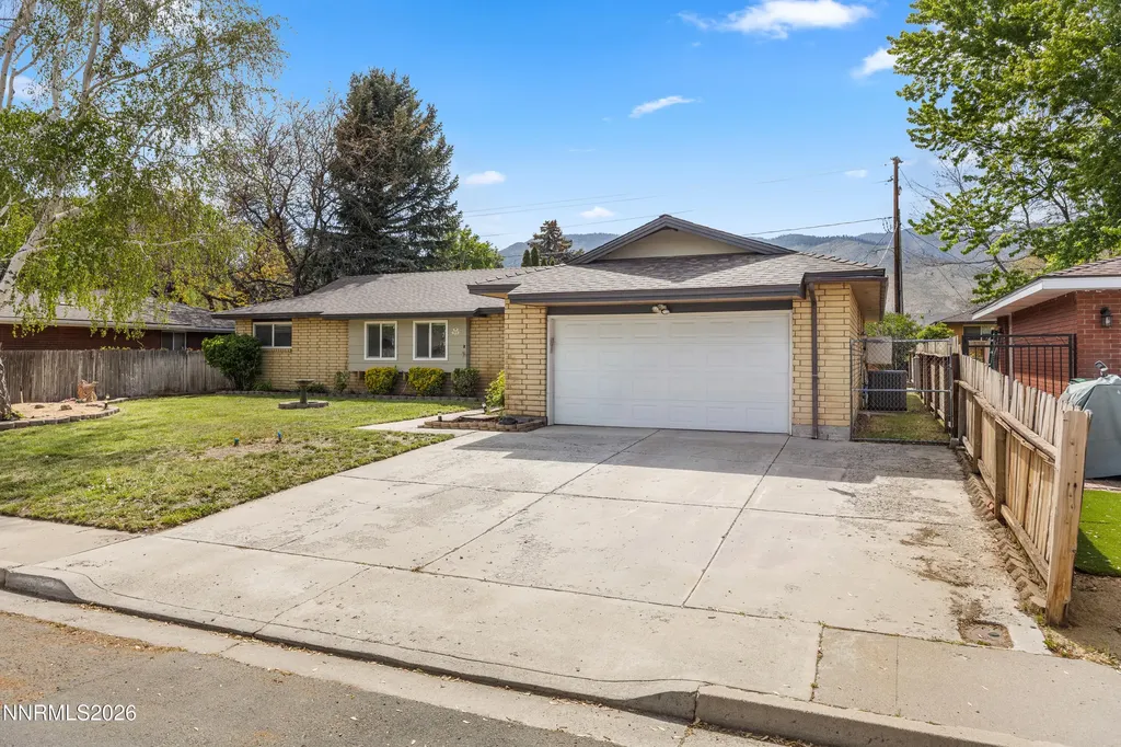 904 Saratoga Carson City NV 89703