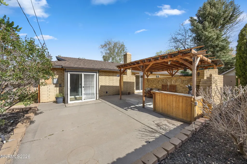 904 Saratoga Carson City NV 89703