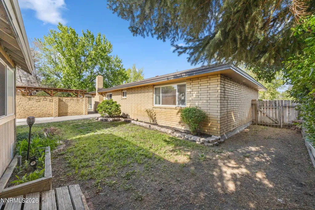 904 Saratoga Carson City NV 89703