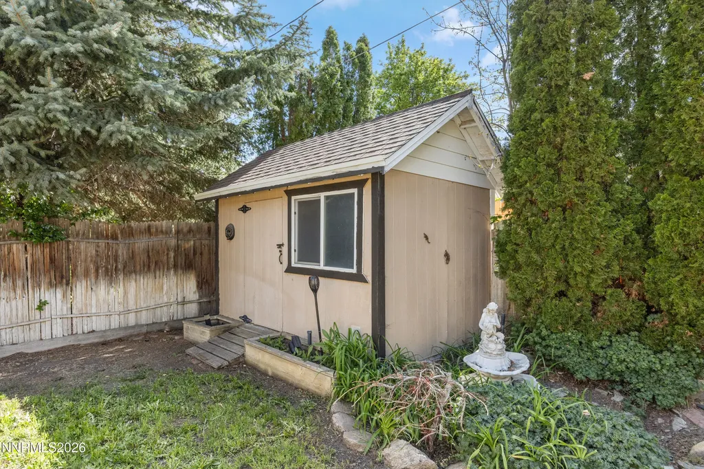 904 Saratoga Carson City NV 89703