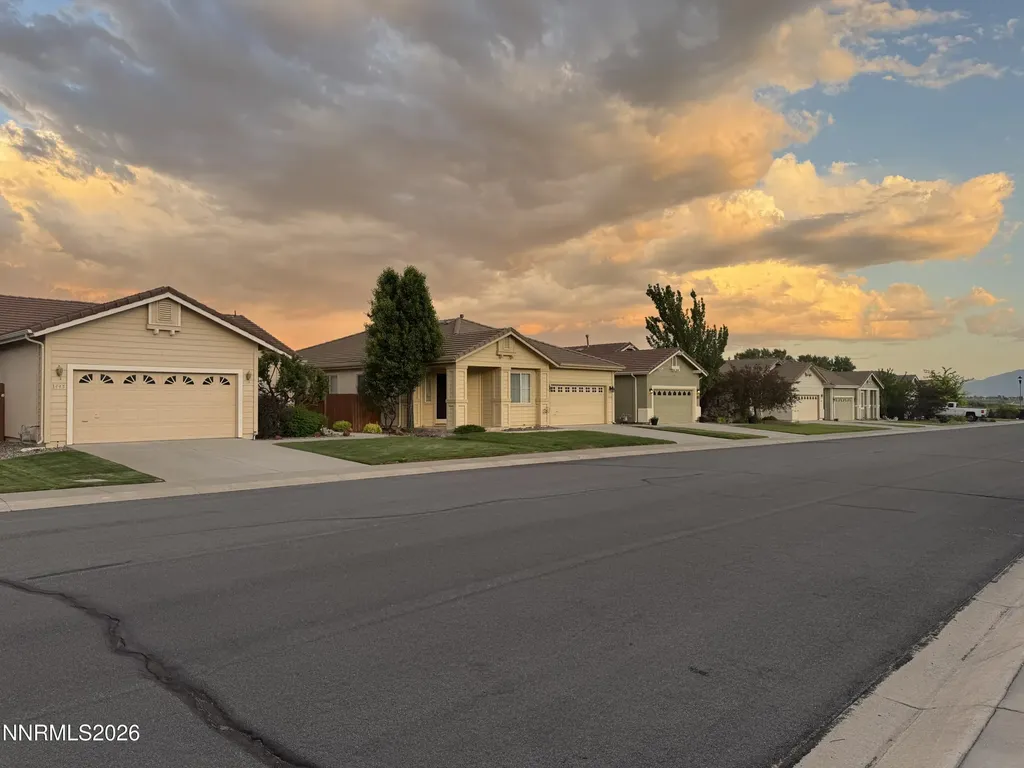 3443 Long Minden NV 89423