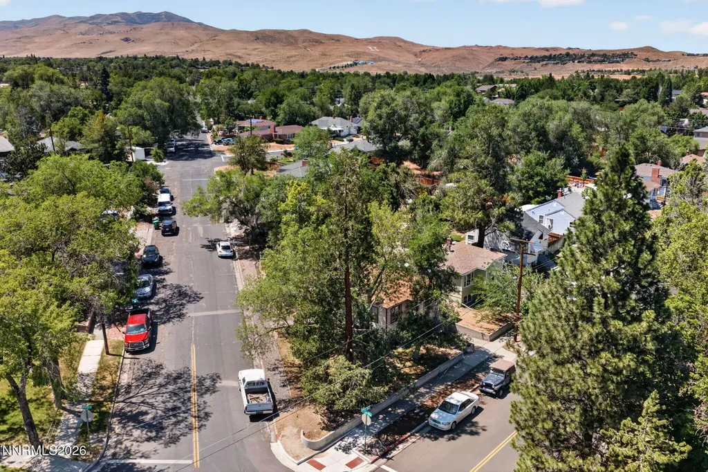 1301 Faland Reno NV 89503