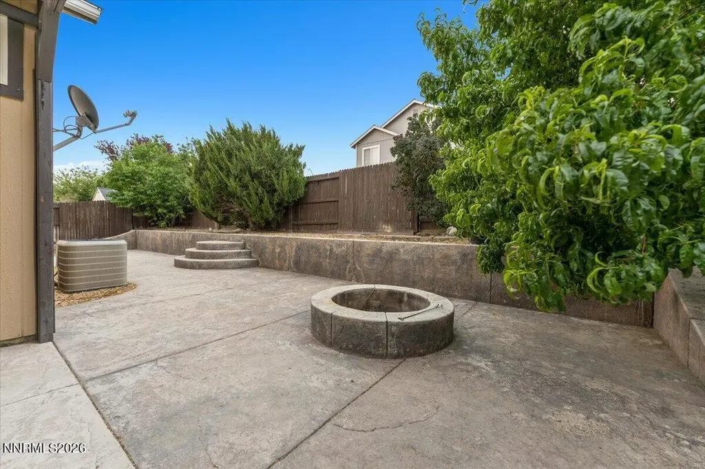 1351 Shadow Fernley NV 89408