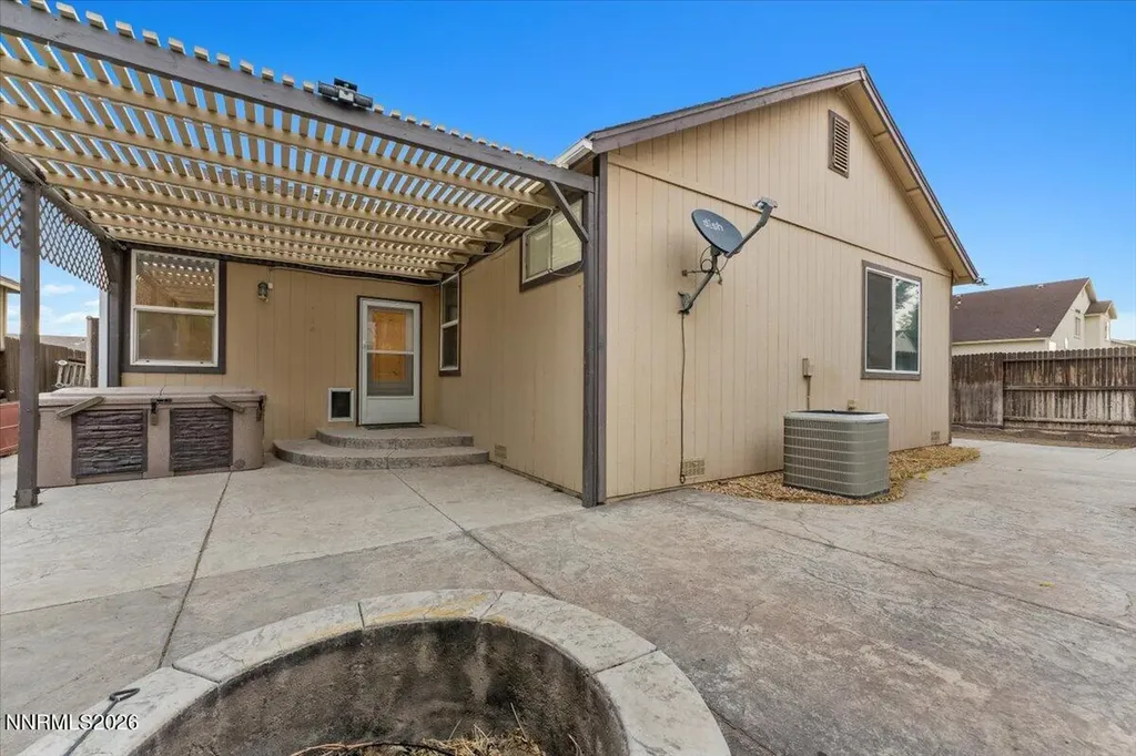 1351 Shadow Fernley NV 89408