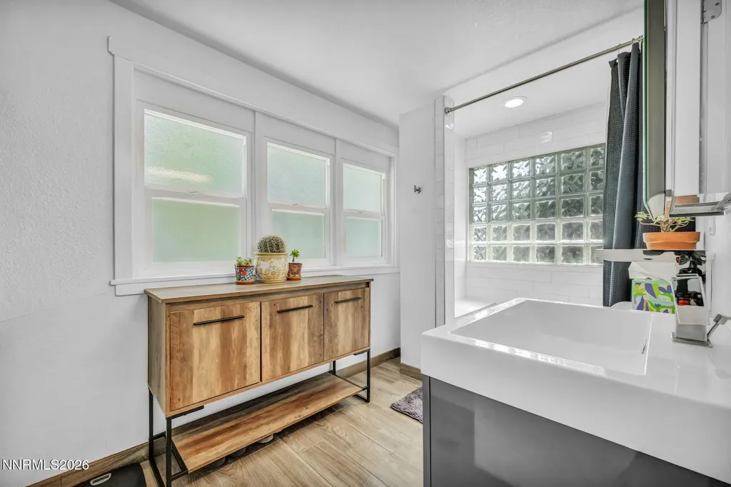 519 Sinclair Reno NV 89501