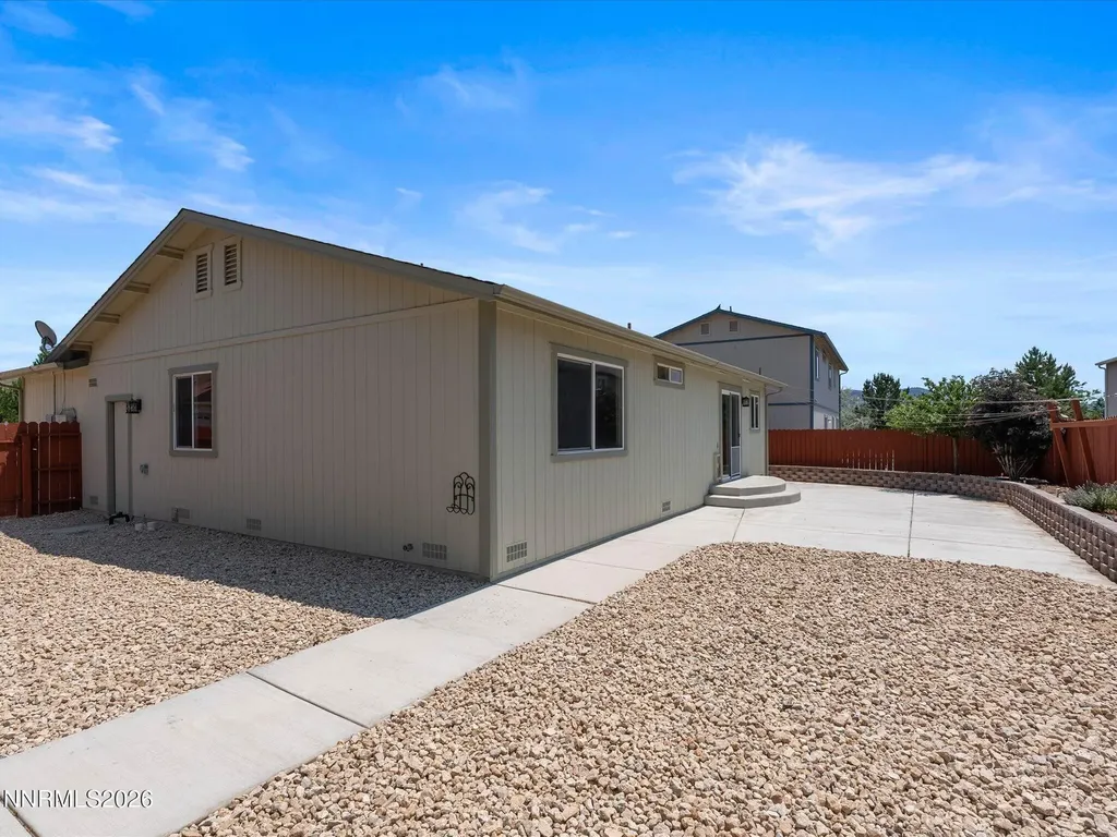 18327 Vineyard Reno NV 89508