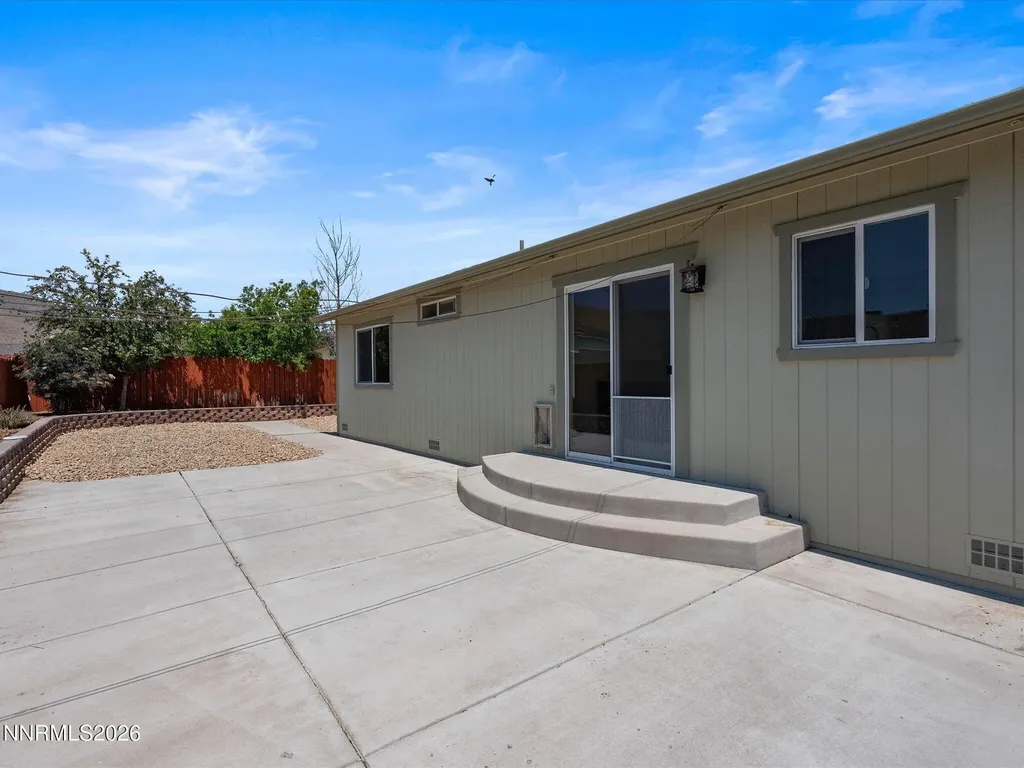 18327 Vineyard Reno NV 89508