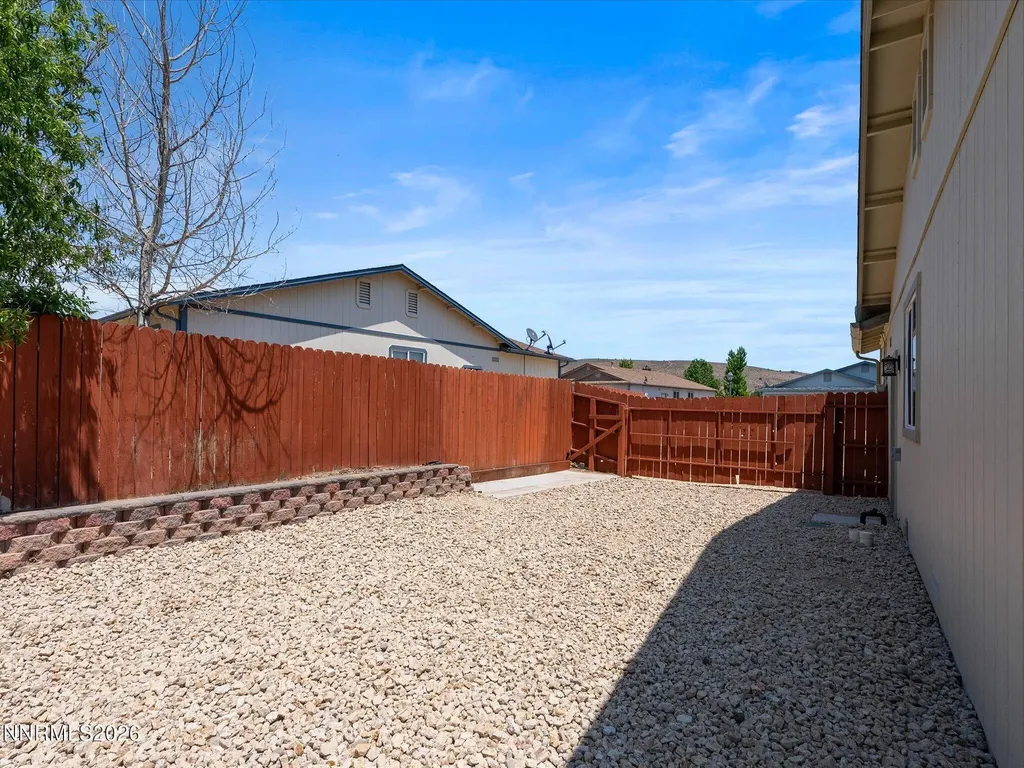 18327 Vineyard Reno NV 89508