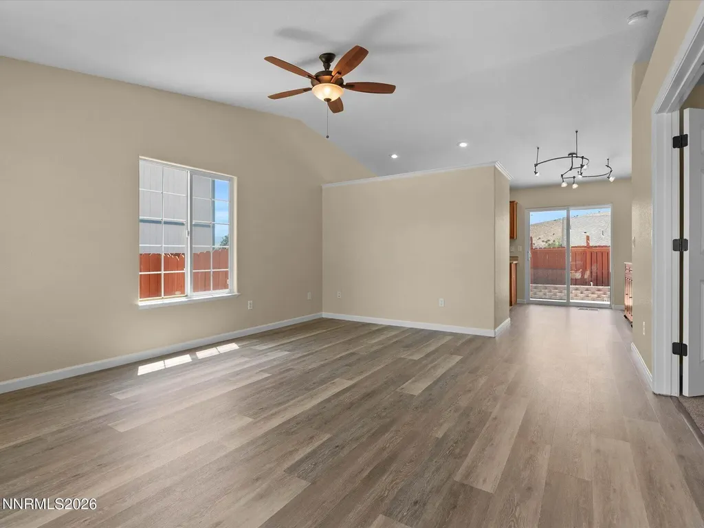 18327 Vineyard Reno NV 89508