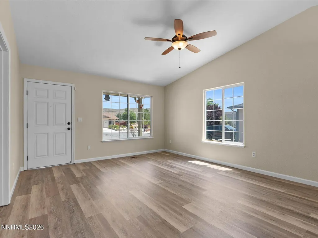 18327 Vineyard Reno NV 89508
