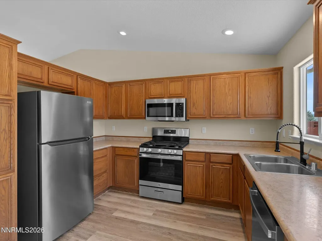 18327 Vineyard Reno NV 89508