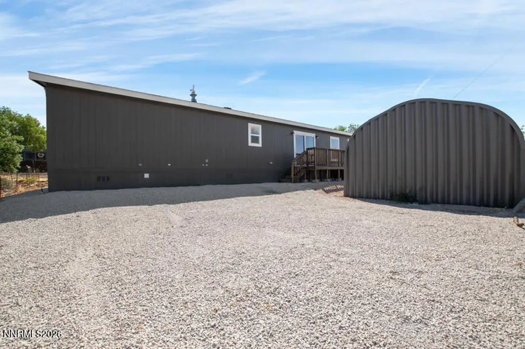 5425 Flora Sun Valley NV 89433