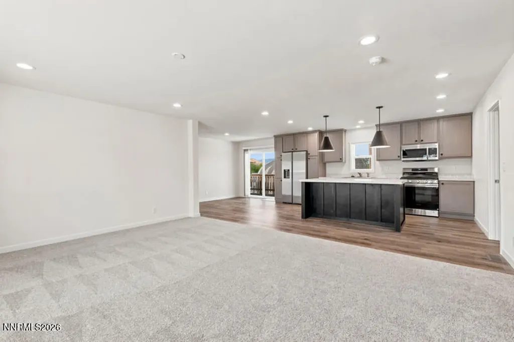 5425 Flora Sun Valley NV 89433