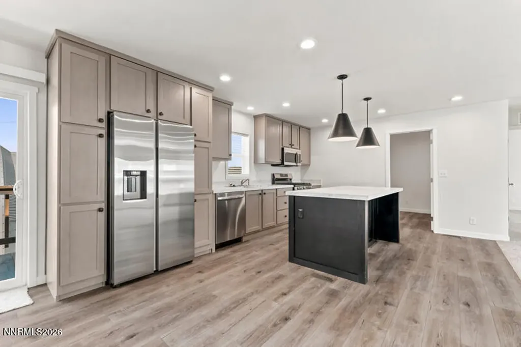 5425 Flora Sun Valley NV 89433