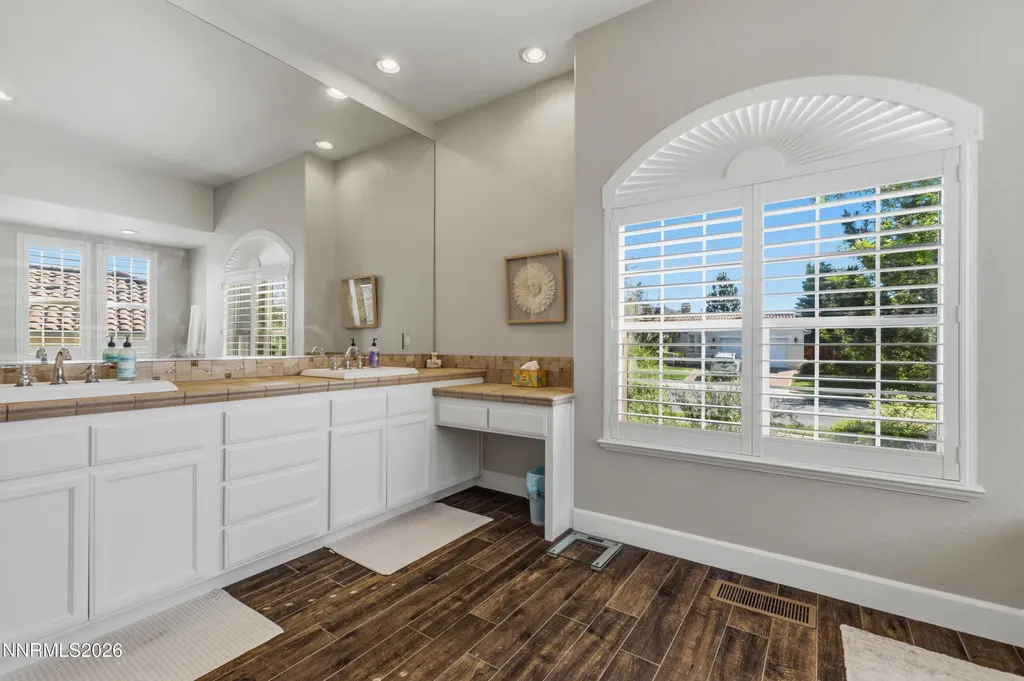 8260 Willow Ranch Reno NV 89523