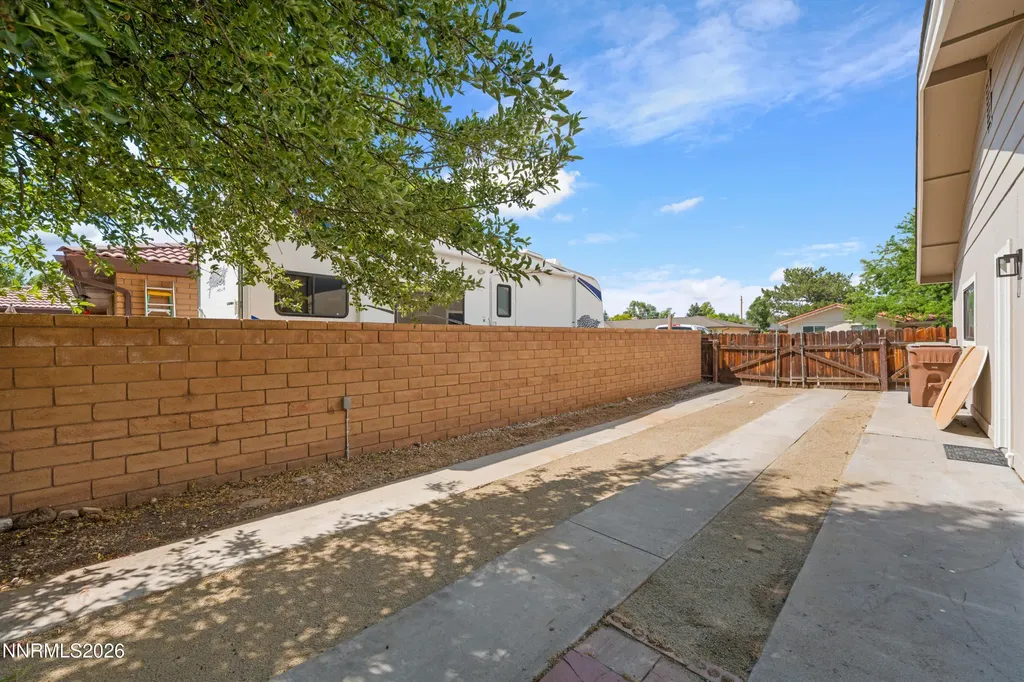 1670 Belarra Minden NV 89423