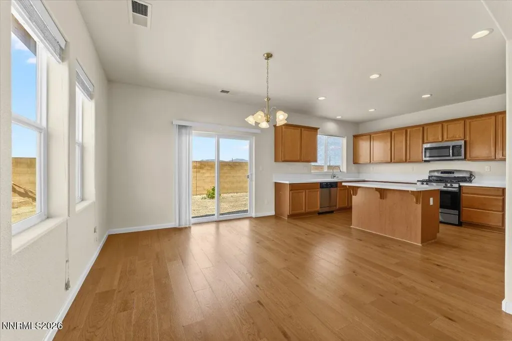 172 Walnut Fernley NV 89408