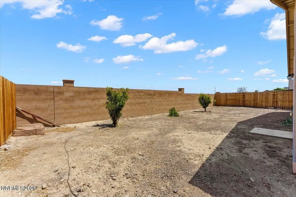 172 Walnut Fernley NV 89408