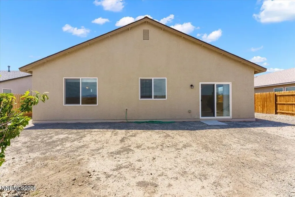 172 Walnut Fernley NV 89408