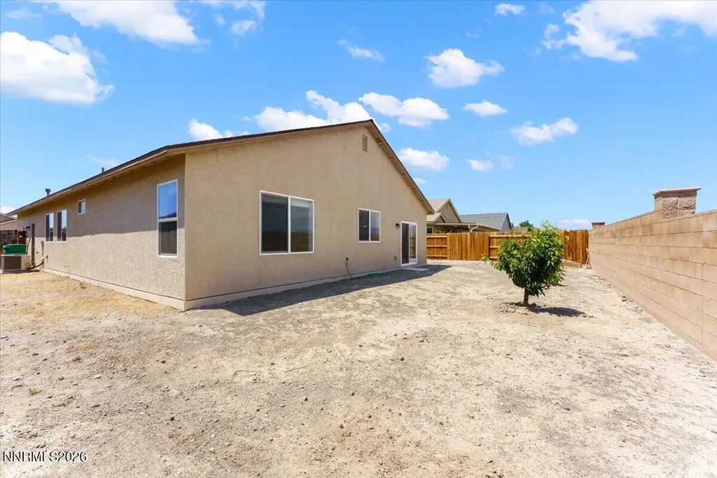 172 Walnut Fernley NV 89408