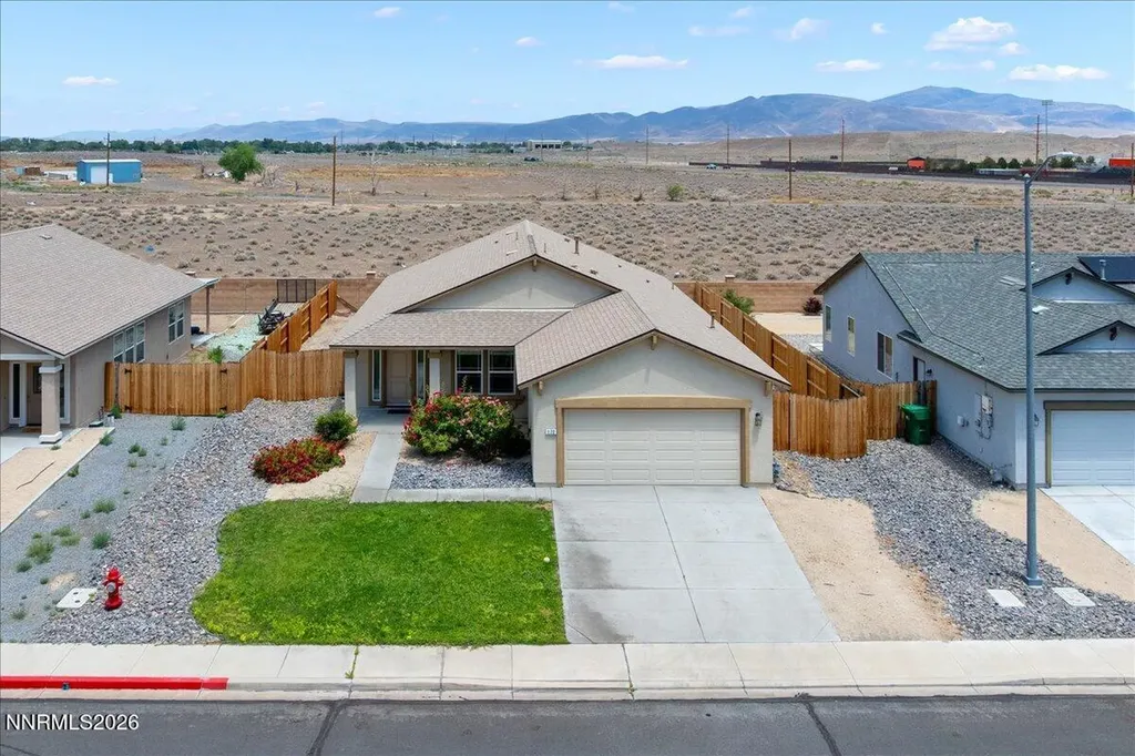 172 Walnut Fernley NV 89408