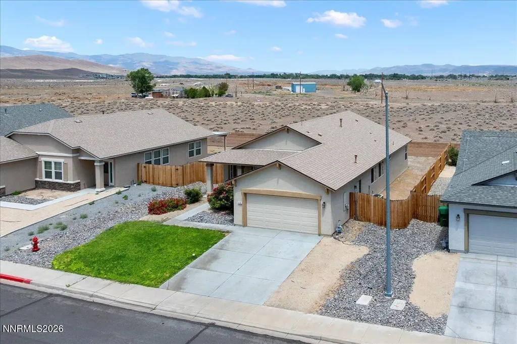 172 Walnut Fernley NV 89408