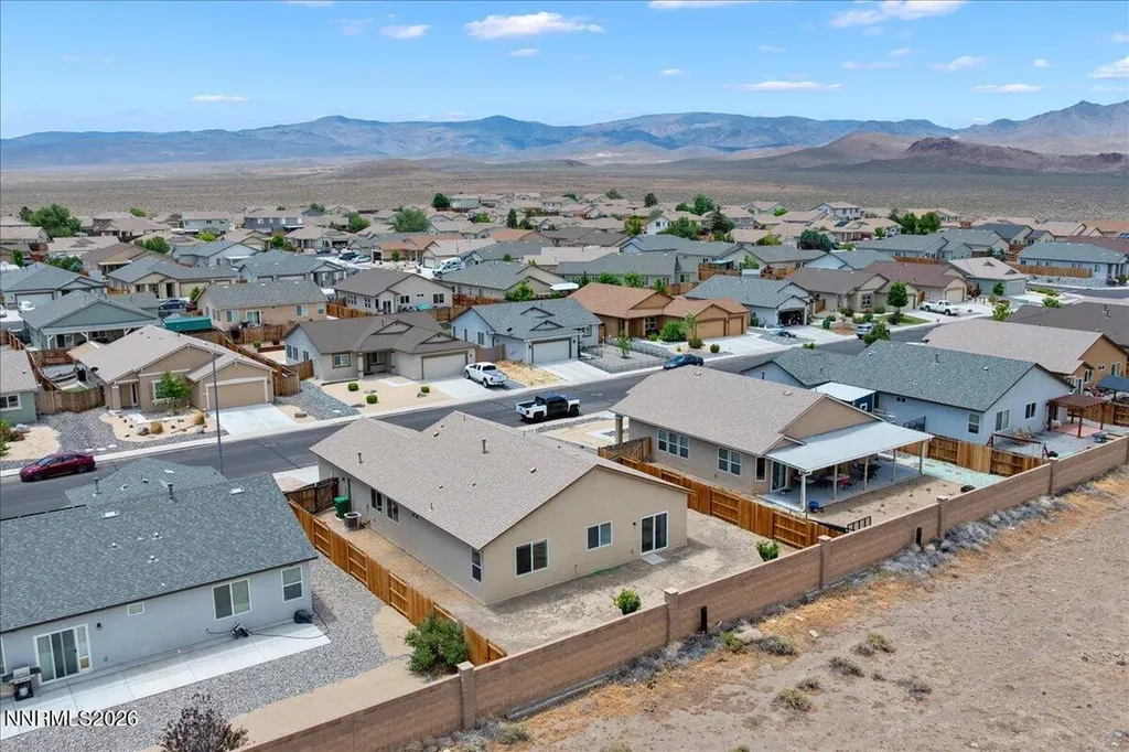172 Walnut Fernley NV 89408