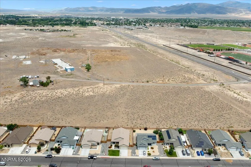 172 Walnut Fernley NV 89408