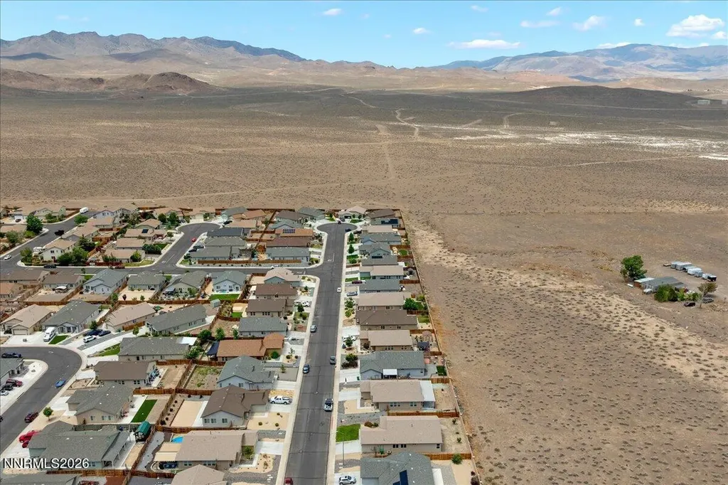 172 Walnut Fernley NV 89408