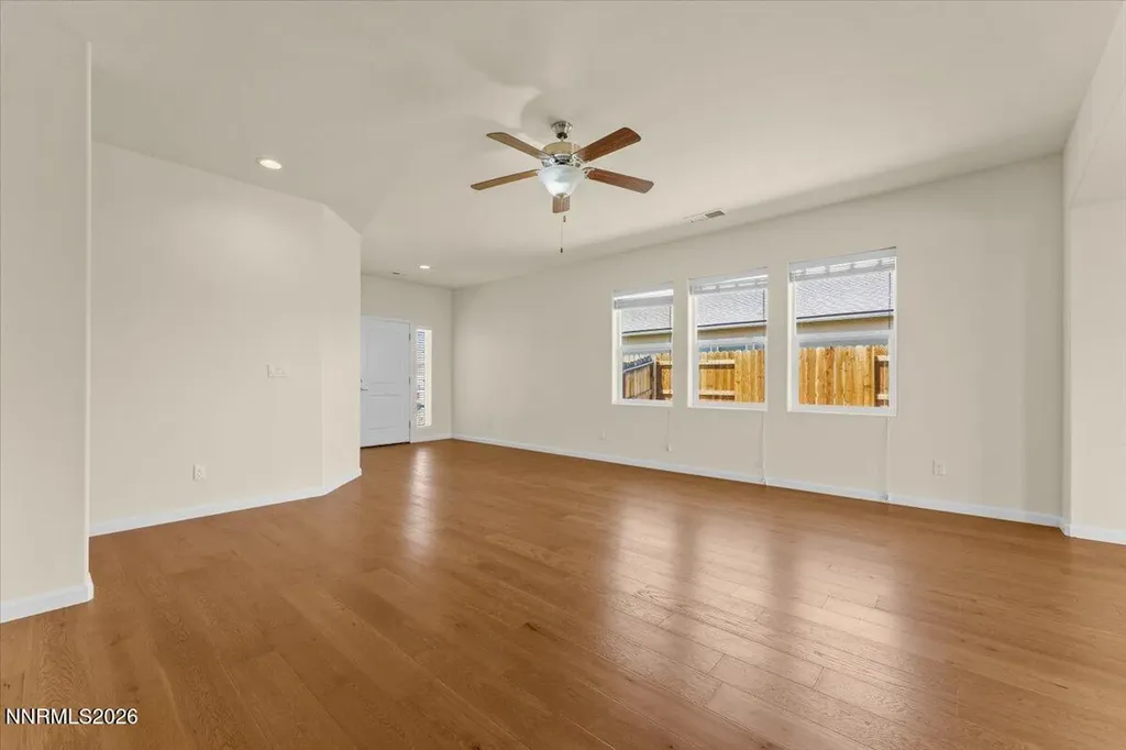 172 Walnut Fernley NV 89408