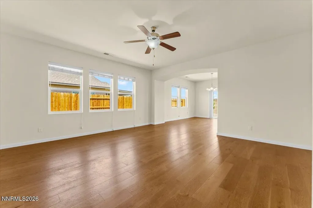 172 Walnut Fernley NV 89408