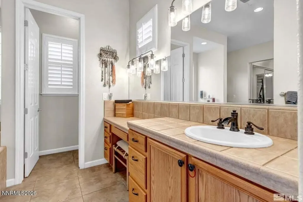 1646 Sunhaven Reno NV 89521