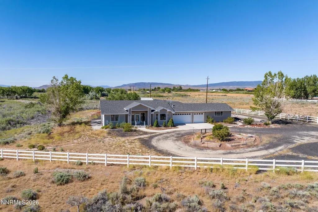 1618 Heron Cove Gardnerville NV 89410