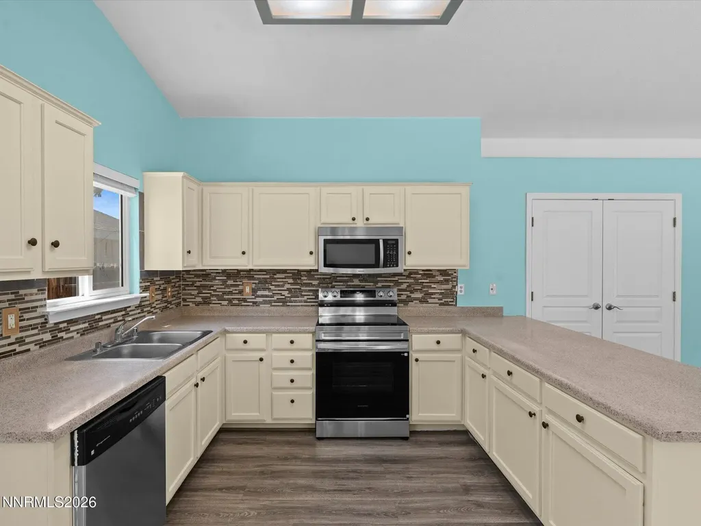 158 Rosecrest Fernley NV 89408