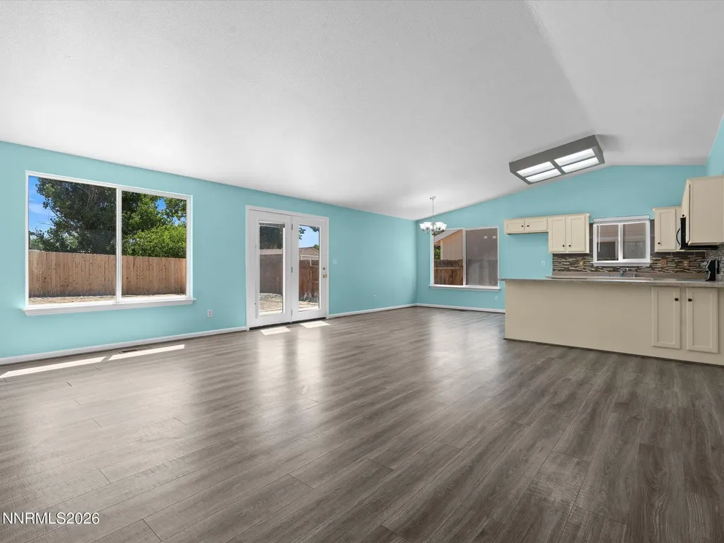 158 Rosecrest Fernley NV 89408
