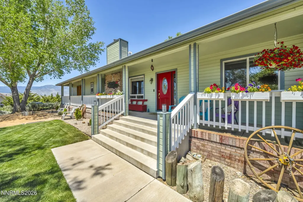 1374 Porter Minden NV 89423