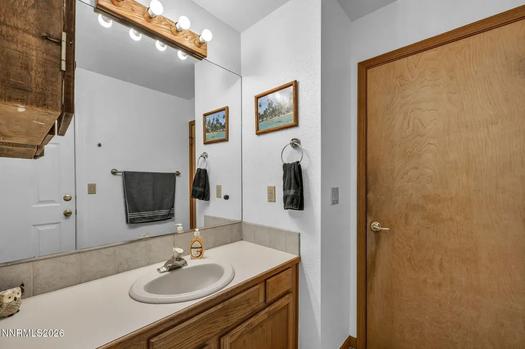 1374 Porter Minden NV 89423