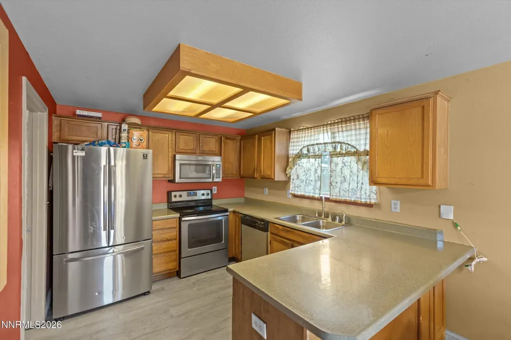 161 Rosecrest Fernley NV 89408