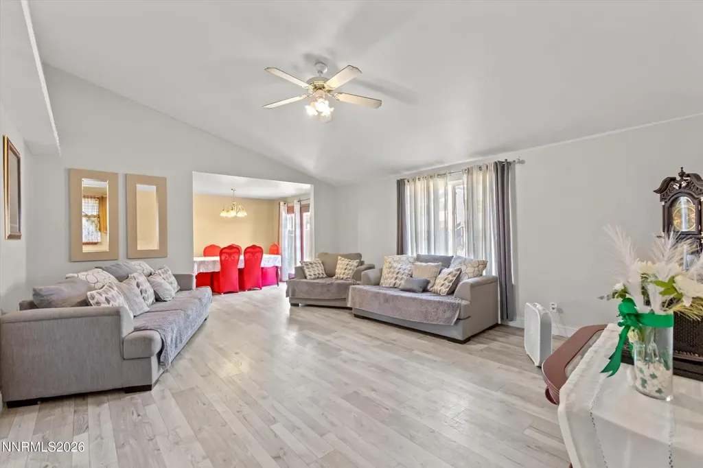 161 Rosecrest Fernley NV 89408