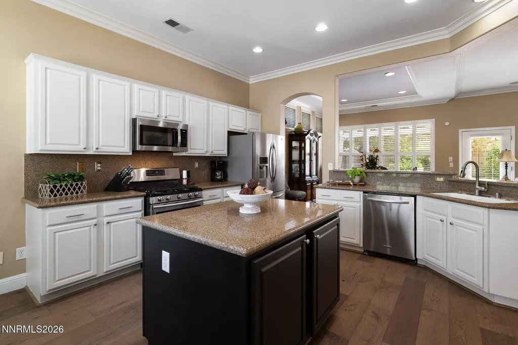 9697 Shadowstone Reno NV 89521