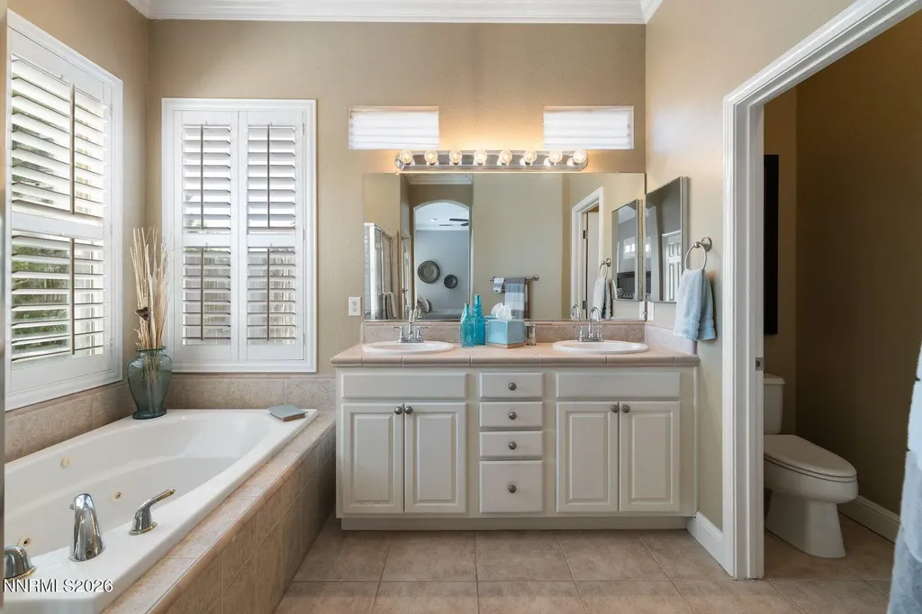 9697 Shadowstone Reno NV 89521