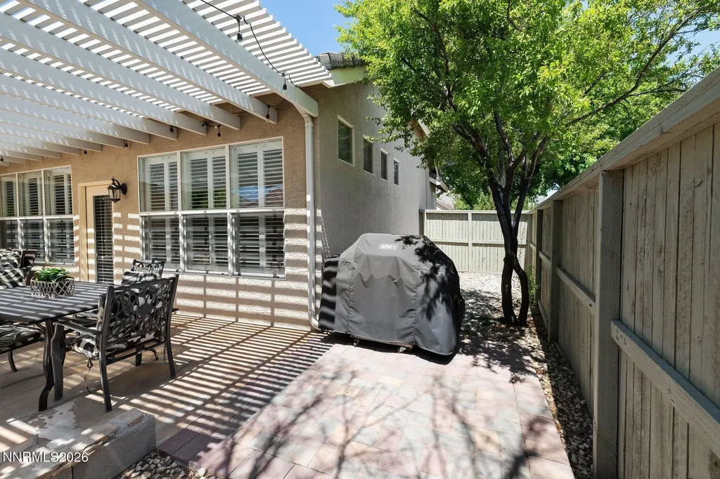 9697 Shadowstone Reno NV 89521