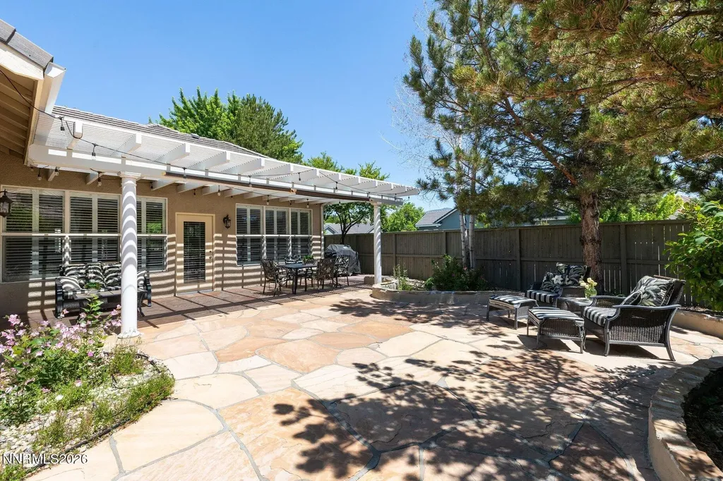 9697 Shadowstone Reno NV 89521