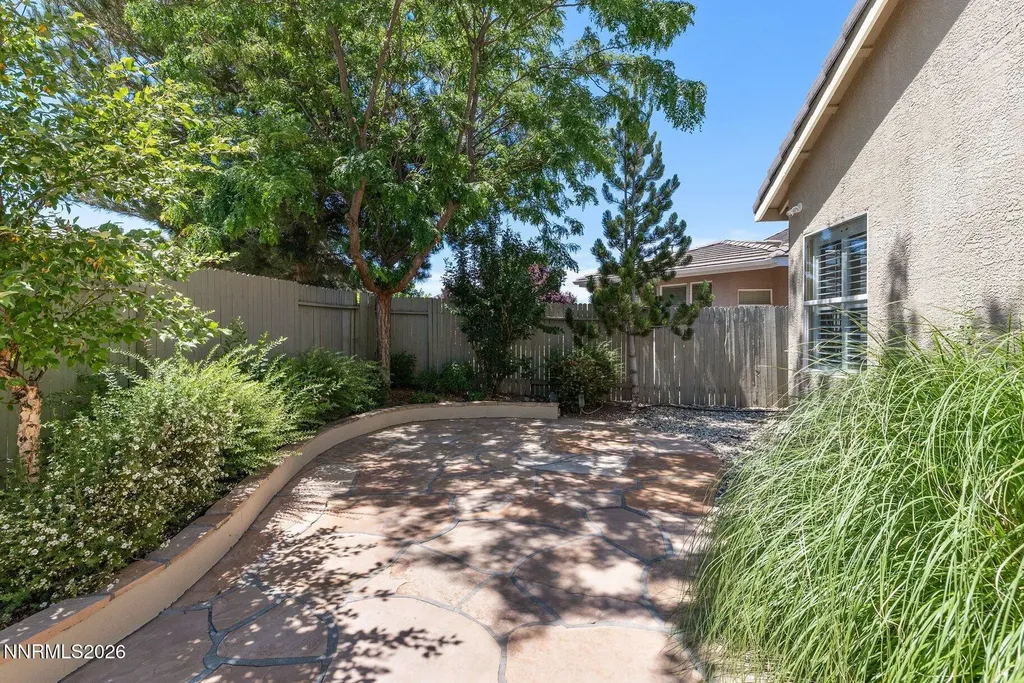 9697 Shadowstone Reno NV 89521