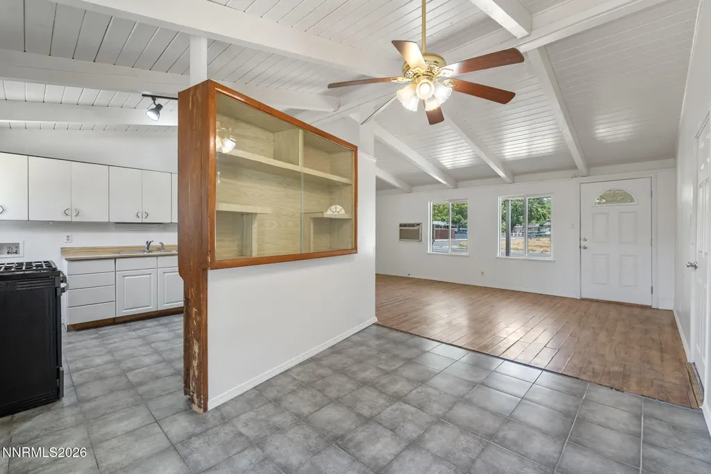 1013 Greenbrae Sparks NV 89431