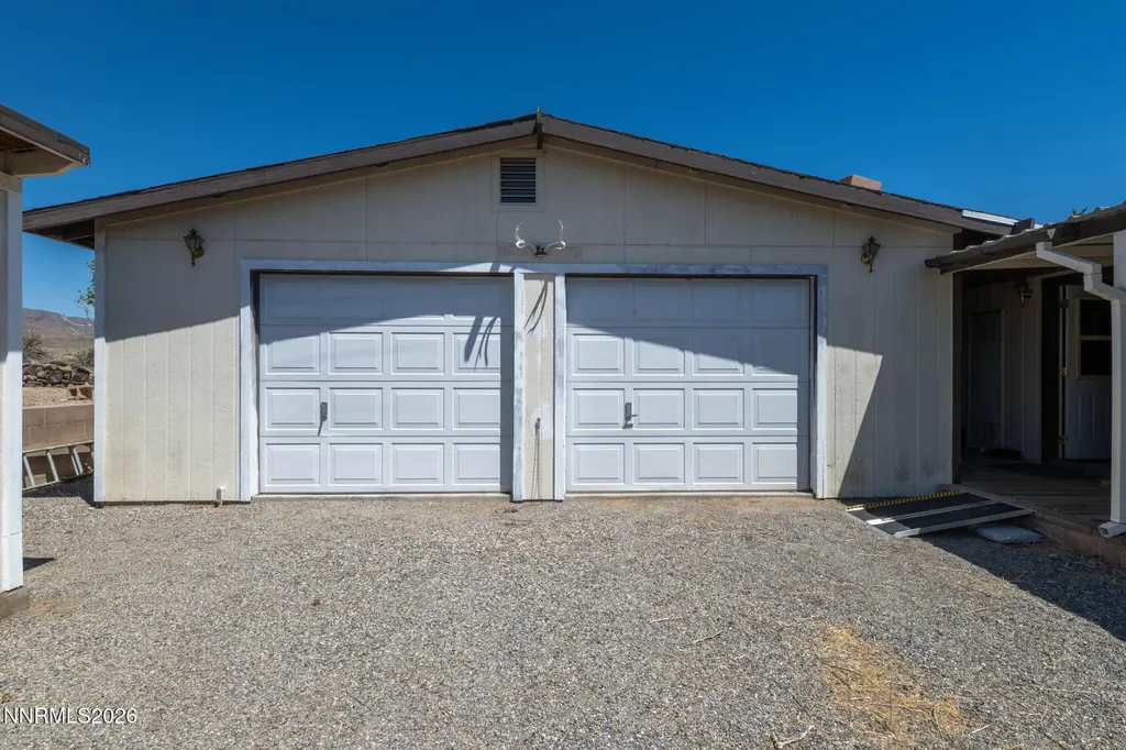 11255 Stallion Springs Stagecoach NV 89429