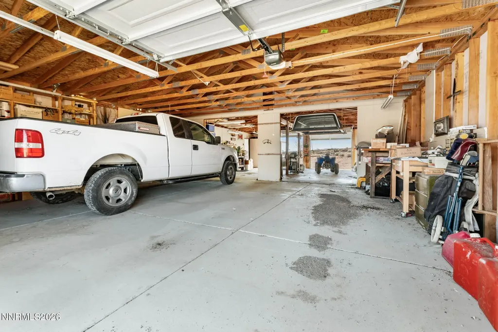 11255 Stallion Springs Stagecoach NV 89429