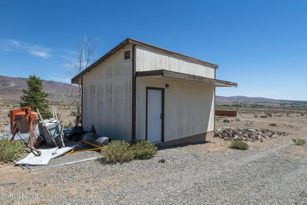 11255 Stallion Springs Stagecoach NV 89429