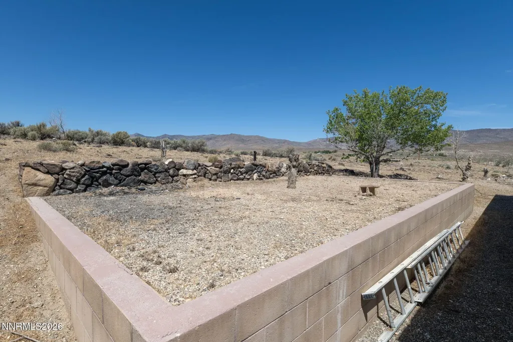 11255 Stallion Springs Stagecoach NV 89429